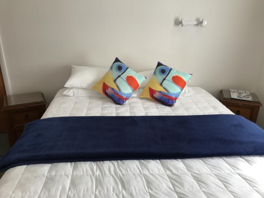 Picton House B&B And Motel Extérieur photo